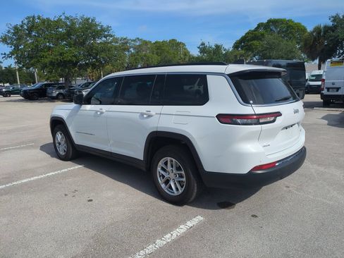 Used 2025 Jeep Grand Cherokee L Laredo w/ Trailer Tow Package AWD/4WD image 8