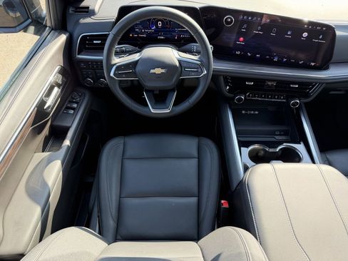 Used 2025 Chevrolet Tahoe LT image 14