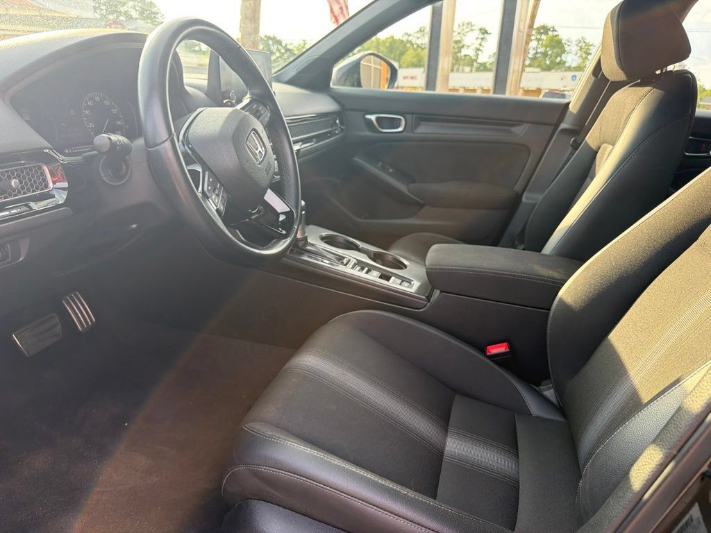 Used 2024 Honda Civic Sport image 13