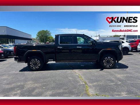 New 2026 GMC Sierra 2500 Denali Ultimate w/ LPO, Black Badging Package AWD/4WD image 2
