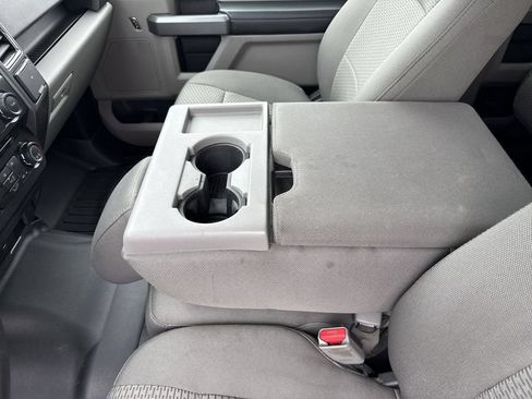 Used 2016 Ford F150 XLT AWD/4WD image 19