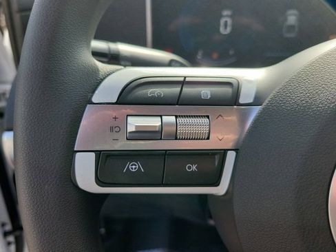 Used 2026 Hyundai Santa Cruz SE FWD image 21