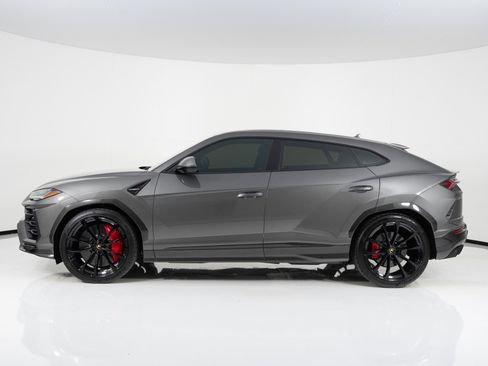 Used 2021 Lamborghini Urus AWD/4WD image 6