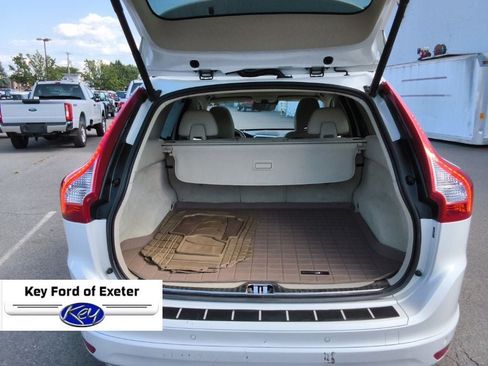 Used 2015 Volvo XC60 T6 Platinum AWD/4WD image 9