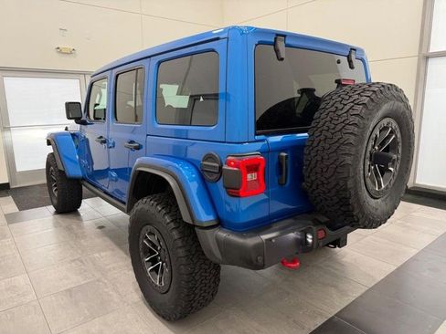 Used 2024 Jeep Wrangler Unlimited Rubicon AWD/4WD image 4