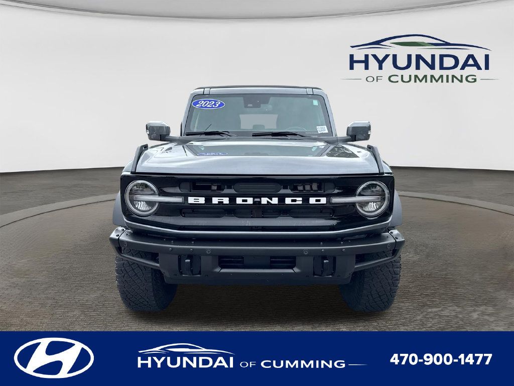 Used 2023 Ford Bronco Outer Banks w/ Sasquatch Package AWD/4WD image 2