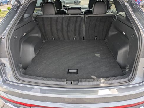 Certified 2025 Volkswagen Atlas Cross Sport SE AWD/4WD image 31