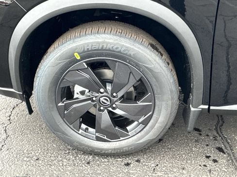 New 2026 Nissan Rogue SV AWD/4WD image 8