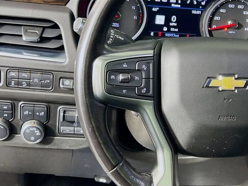 Used 2021 Chevrolet Suburban Premier w/ Premium Package AWD/4WD image 10