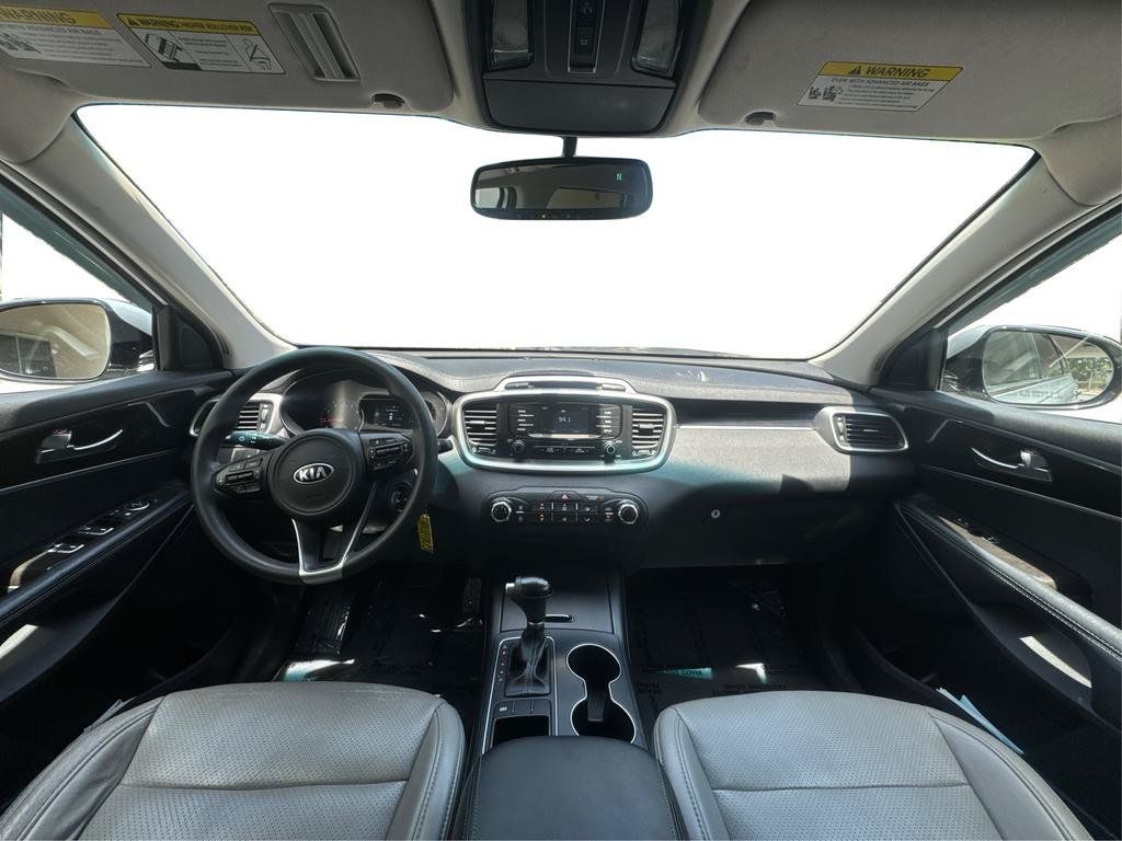 Used 2018 Kia Sorento L FWD image 22