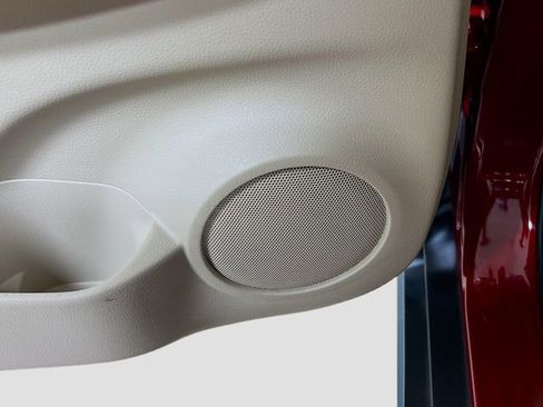 Used 2019 Nissan Rogue SL image 26