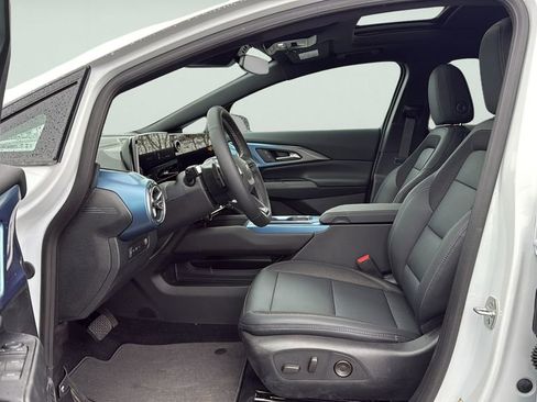 New 2026 Chevrolet Equinox EV LT image 22