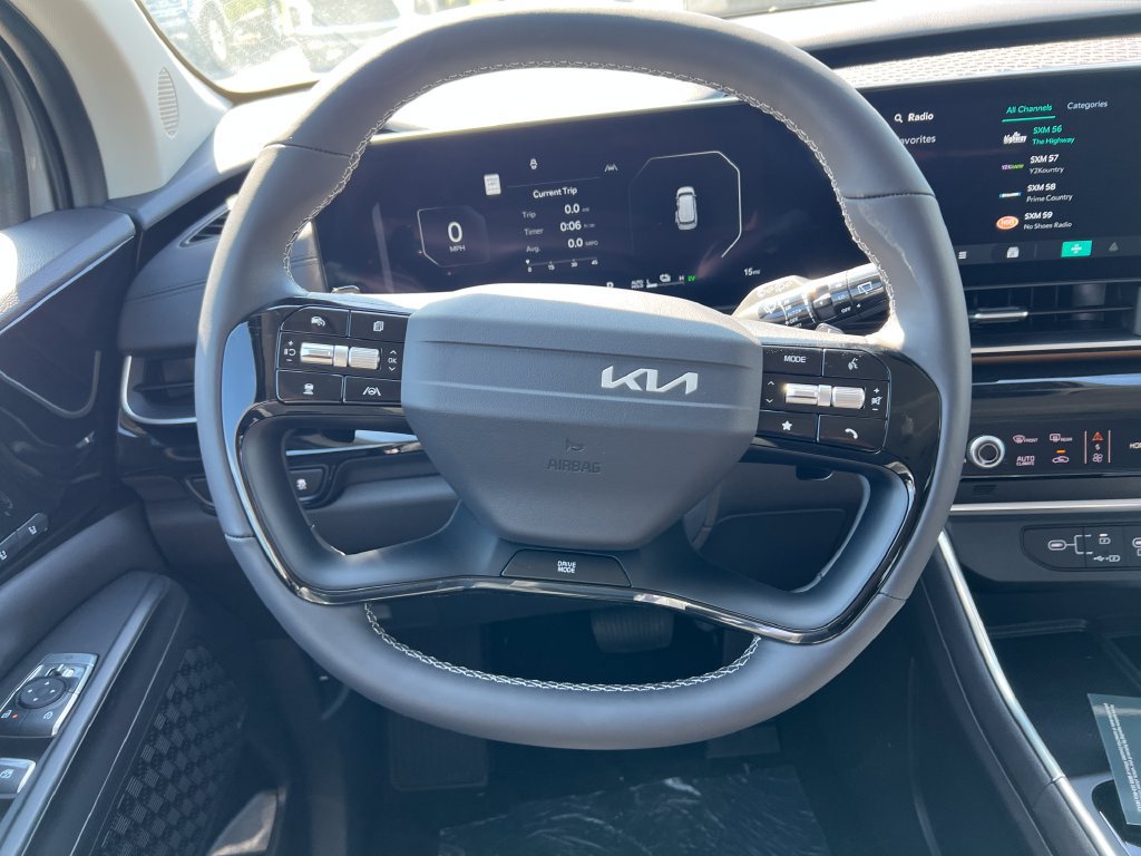 New 2027 Kia Carnival SX Prestige FWD image 18