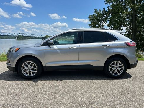 Used 2021 Ford Edge SEL AWD/4WD image 2