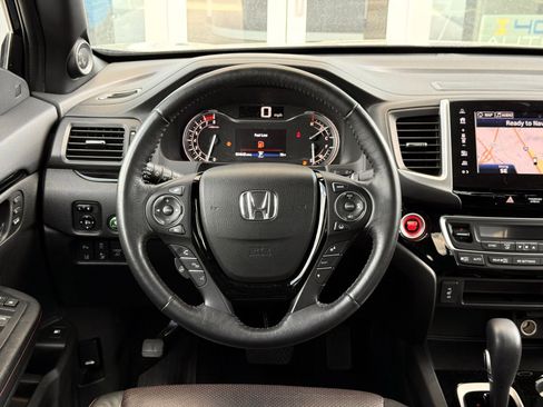Used 2017 Honda Ridgeline Black Edition image 28