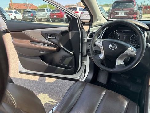 Used 2016 Nissan Murano Platinum w/ Platinum Technology Package AWD/4WD image 19