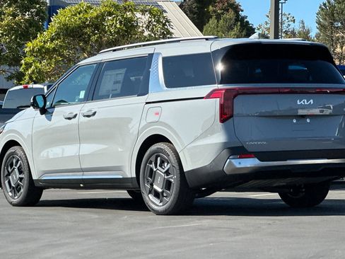 New 2026 Kia Carnival SX FWD image 6