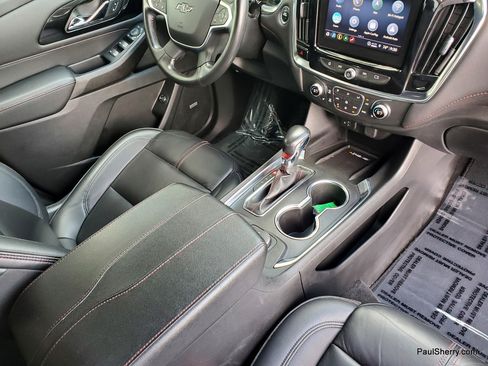 Used 2022 Chevrolet Traverse RS FWD image 47