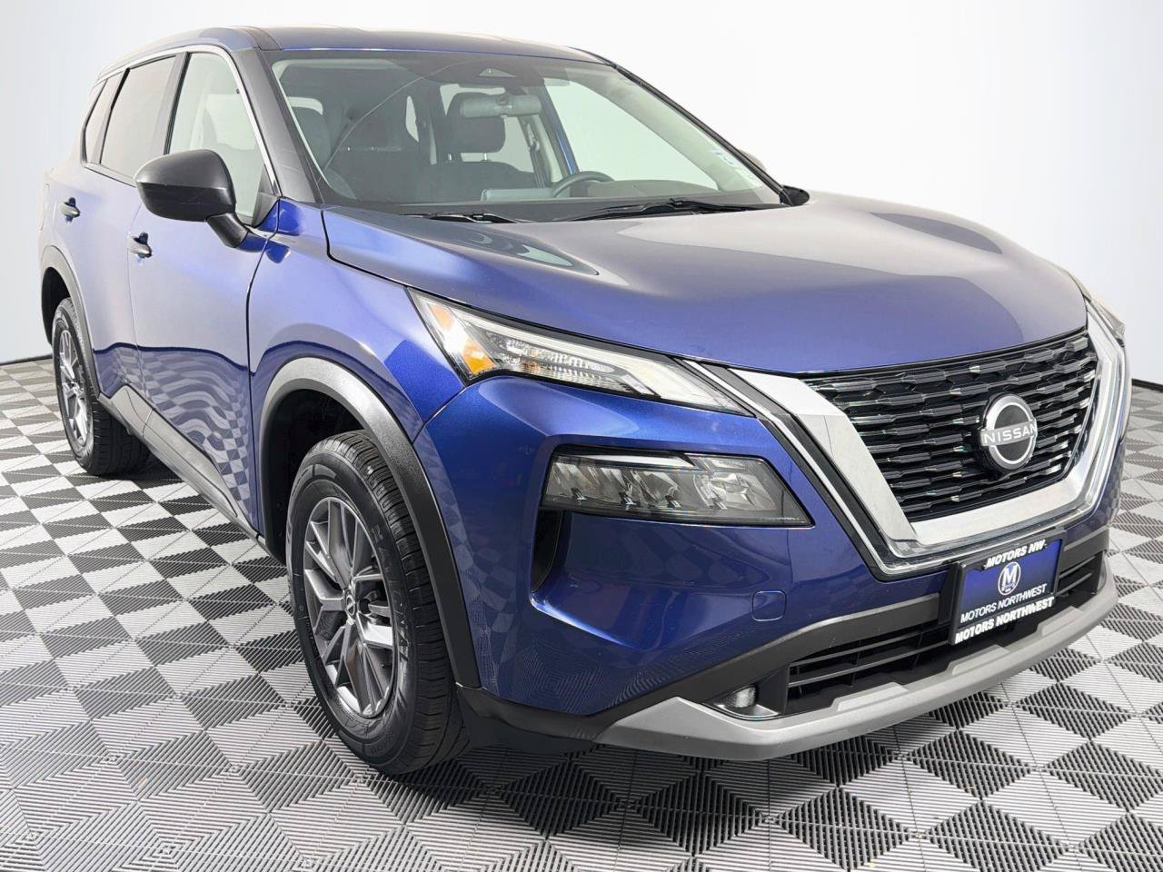 Used 2023 Nissan Rogue S AWD/4WD image 28