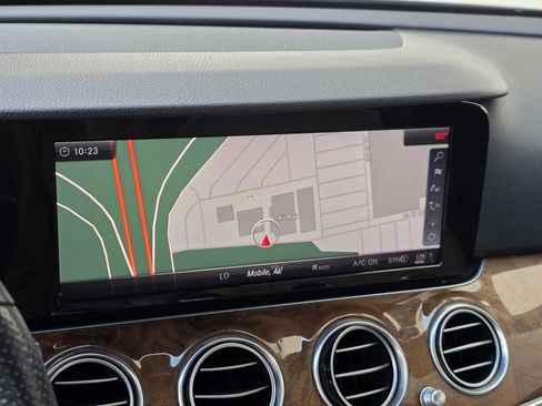 Used 2018 Mercedes-Benz E 300 w/ Premium 1 Package image 12