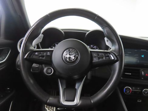 Used 2022 Alfa Romeo Giulia Sprint RWD image 9