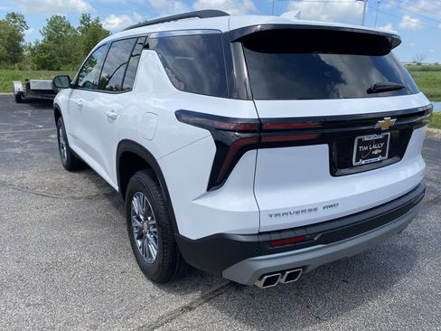 New 2025 Chevrolet Traverse LT image 5