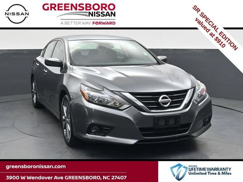 Used 2018 Nissan Altima 2.5 SR w/ SR Special Edition FWD image 1