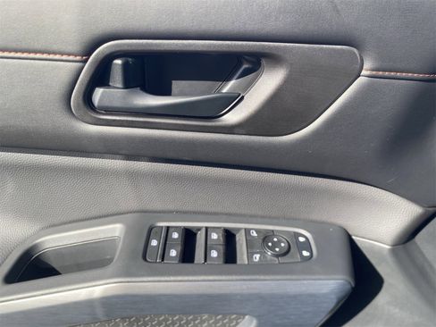 New 2025 Nissan Pathfinder Rock Creek image 23