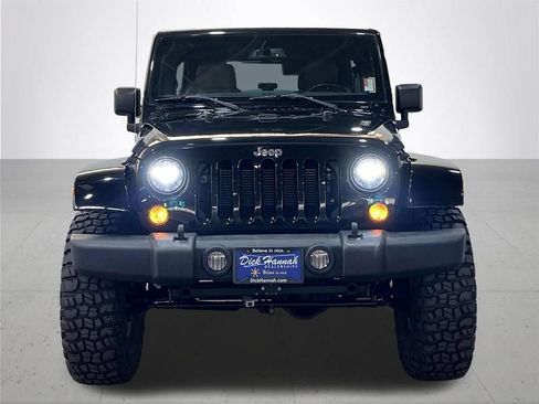 Used 2018 Jeep Wrangler Unlimited Rubicon w/ Cold Weather Group AWD/4WD image 4