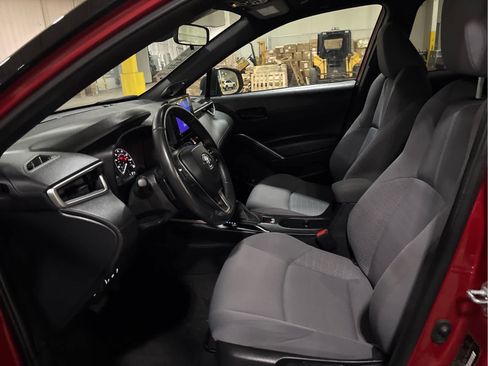 Certified 2023 Toyota Corolla Cross AWD Hybrid w/ Moonroof Package image 10