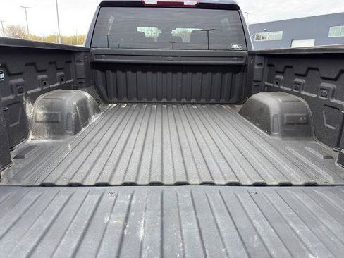 Used 2023 Chevrolet Silverado 1500 RST w/ Z71 Off-Road Package AWD/4WD image 8