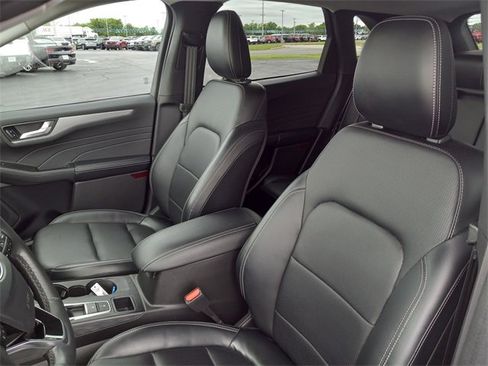 Used 2023 Ford Escape Platinum image 13