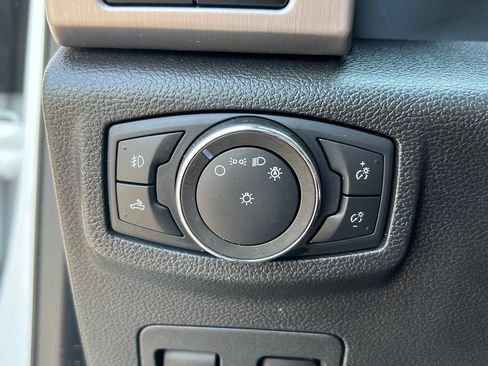 Used 2020 Ford F150 Platinum w/ Technology Package AWD/4WD image 30