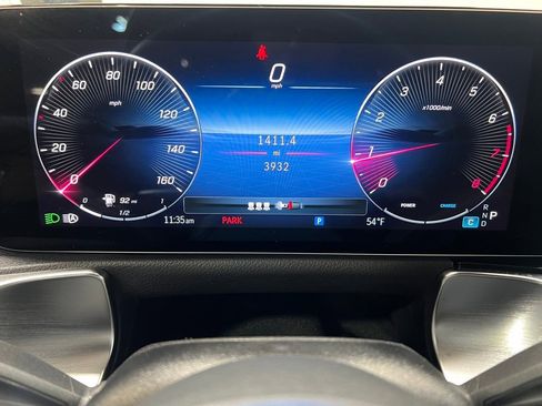 Used 2025 Mercedes-Benz GLB 250 4MATIC image 32