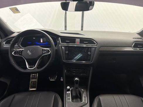 Used 2023 Volkswagen Tiguan SE R-Line image 23