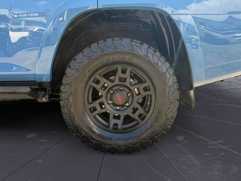 Used 2018 Toyota 4Runner 4WD image 29