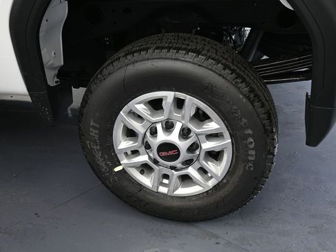 New 2025 GMC Sierra 2500 SLE image 13