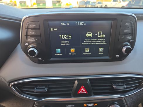 Used 2019 Hyundai Santa Fe SE image 25