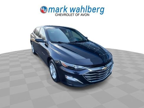 Used 2023 Chevrolet Malibu LS w/ Driver Confidence Package FWD image 2