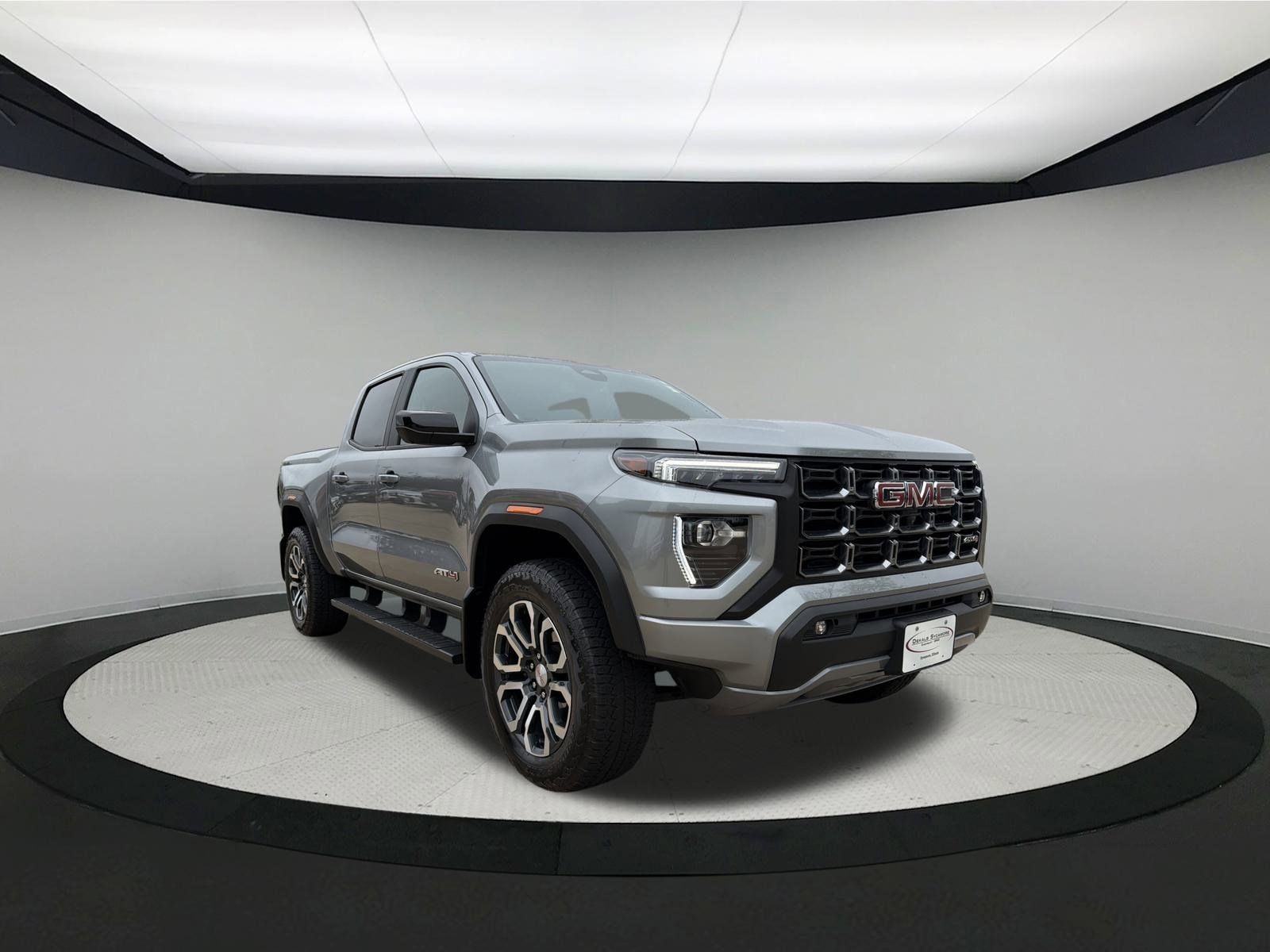 Used 2024 GMC Canyon AT4 w/ AT4 Premium Package AWD/4WD image 1