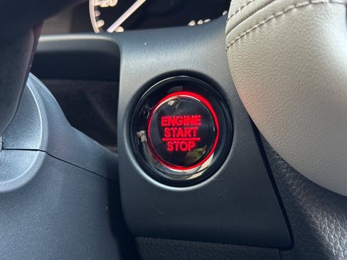 Certified 2025 Honda HR-V LX image 22