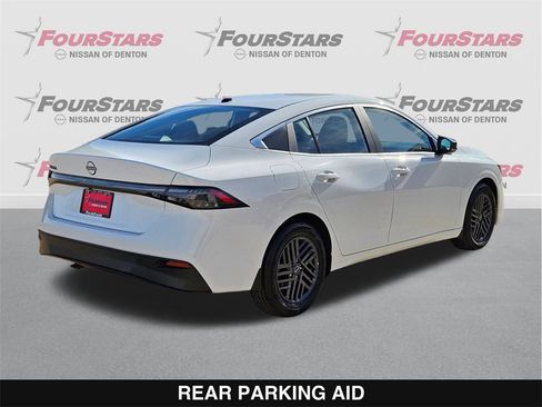 New 2026 Nissan Sentra SV image 4