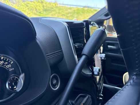 Used 2022 RAM 3500 Laramie AWD/4WD image 24