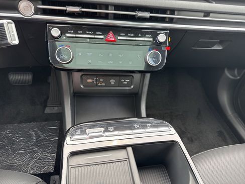 New 2025 Hyundai Tucson SEL image 30