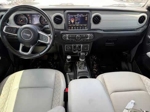 Used 2022 Jeep Gladiator Overland AWD/4WD image 10