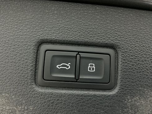 Used 2019 Audi Q7 3.0T Premium Plus AWD/4WD image 47