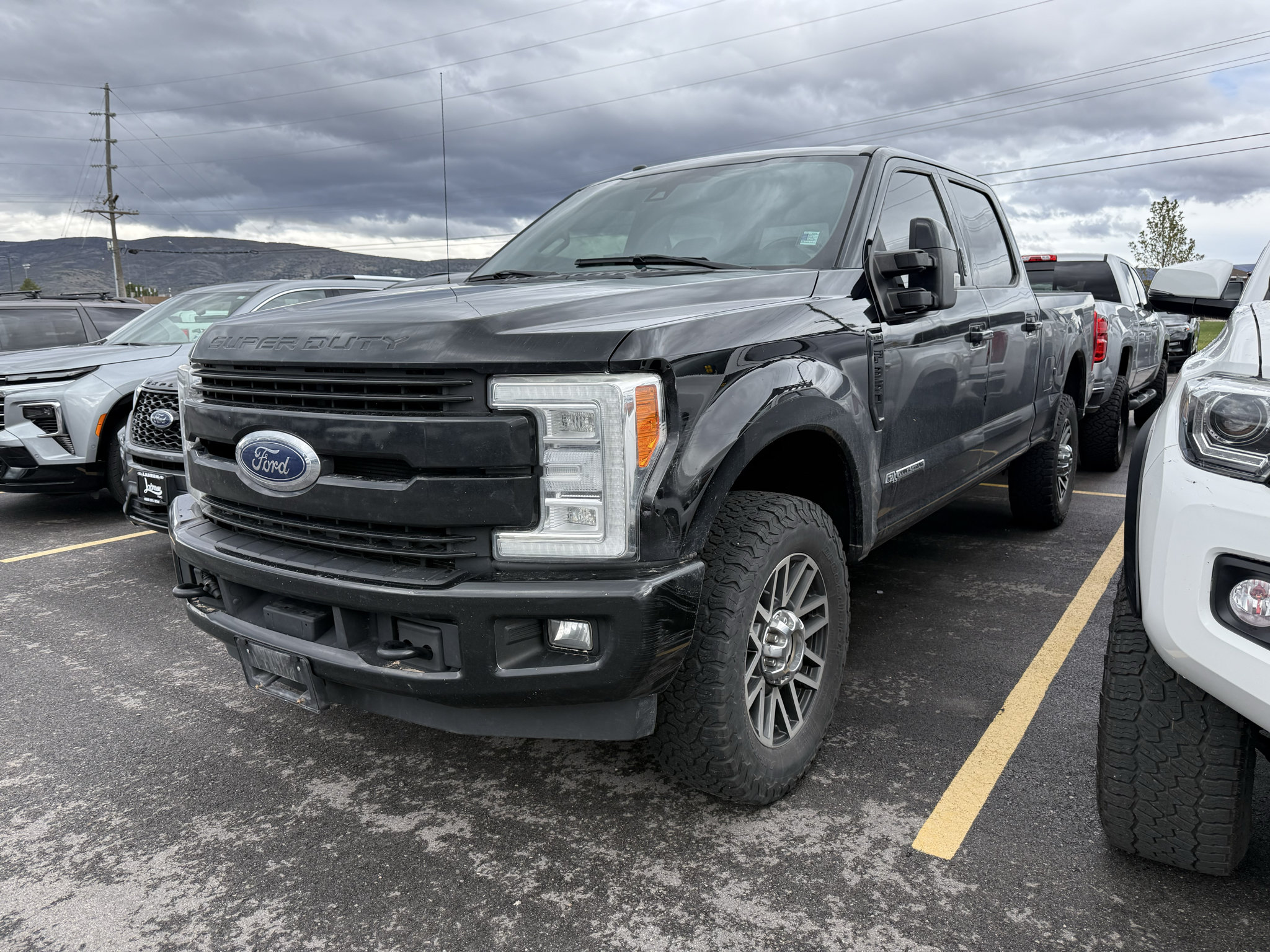 Used 2017 Ford F350 Lariat w/ Lariat Ultimate Package AWD/4WD image 1