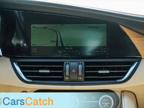 Used 2017 Alfa Romeo Giulia Ti w/ Lusso Light Wood Package image 25