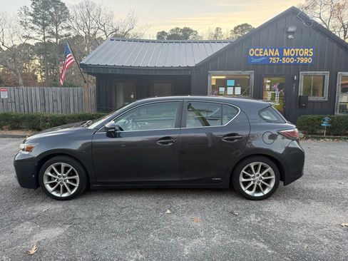 Used 2011 Lexus CT 200h image 8