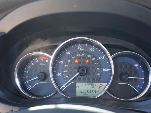 Used 2015 Toyota Corolla LE image 9